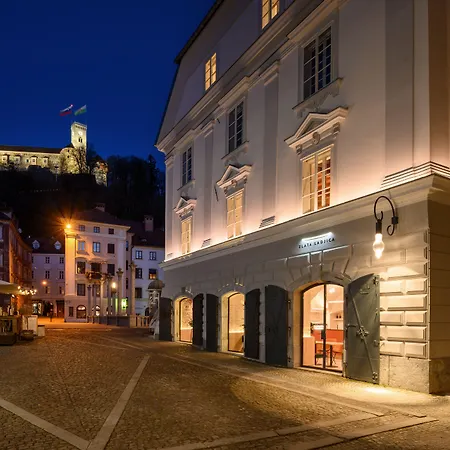 Zlata Ladjica Boutique Hotel-3